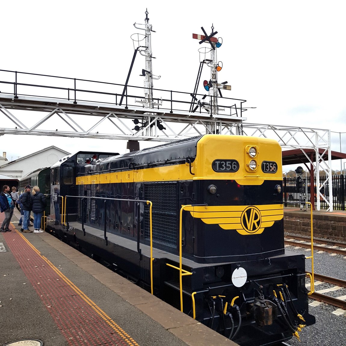 An image of Steamrail Diesel T356 at Ballarat Station Platform 1