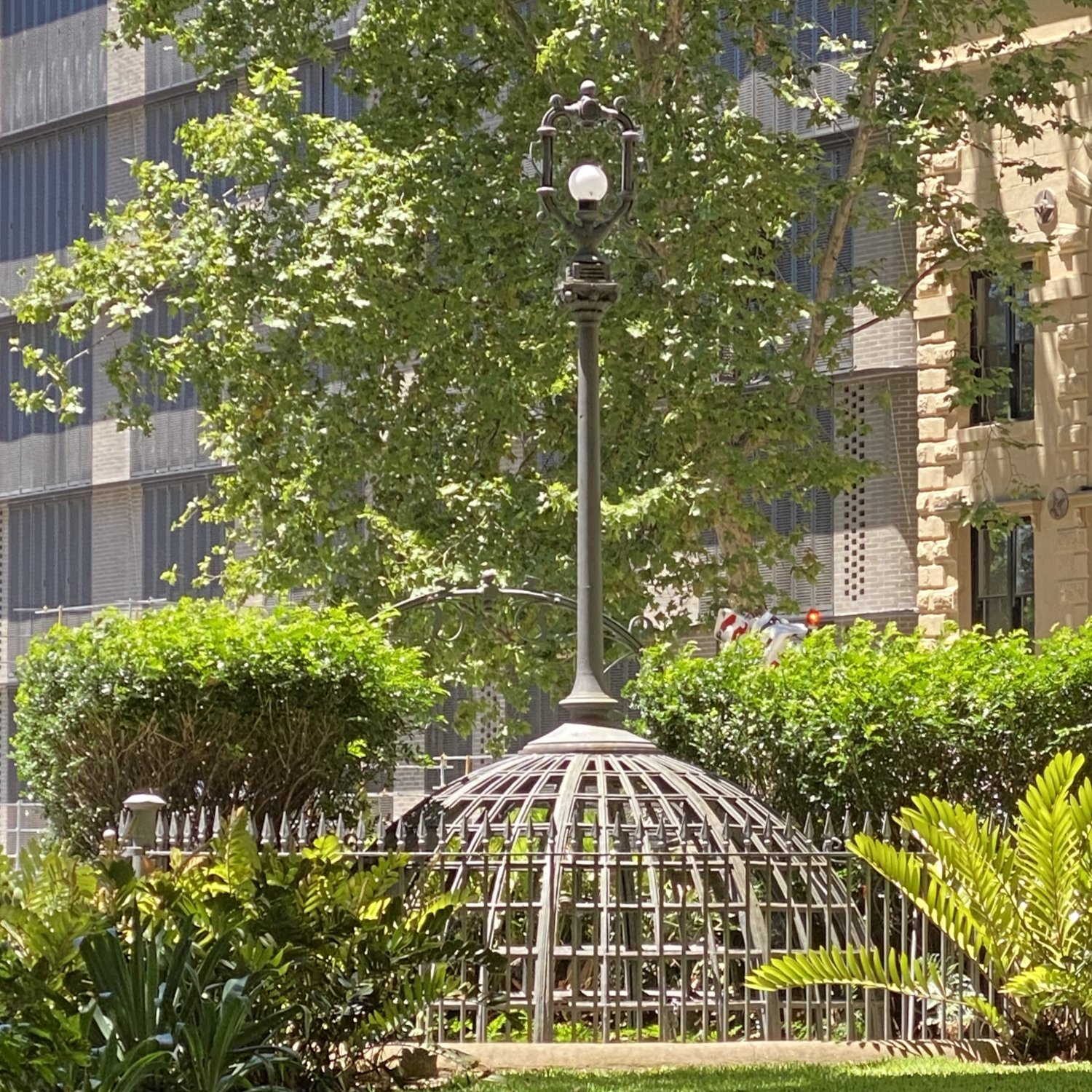 Image showing the remnants of the now-buried 1908 Men’s Underground Lavatory at Macquarie Place