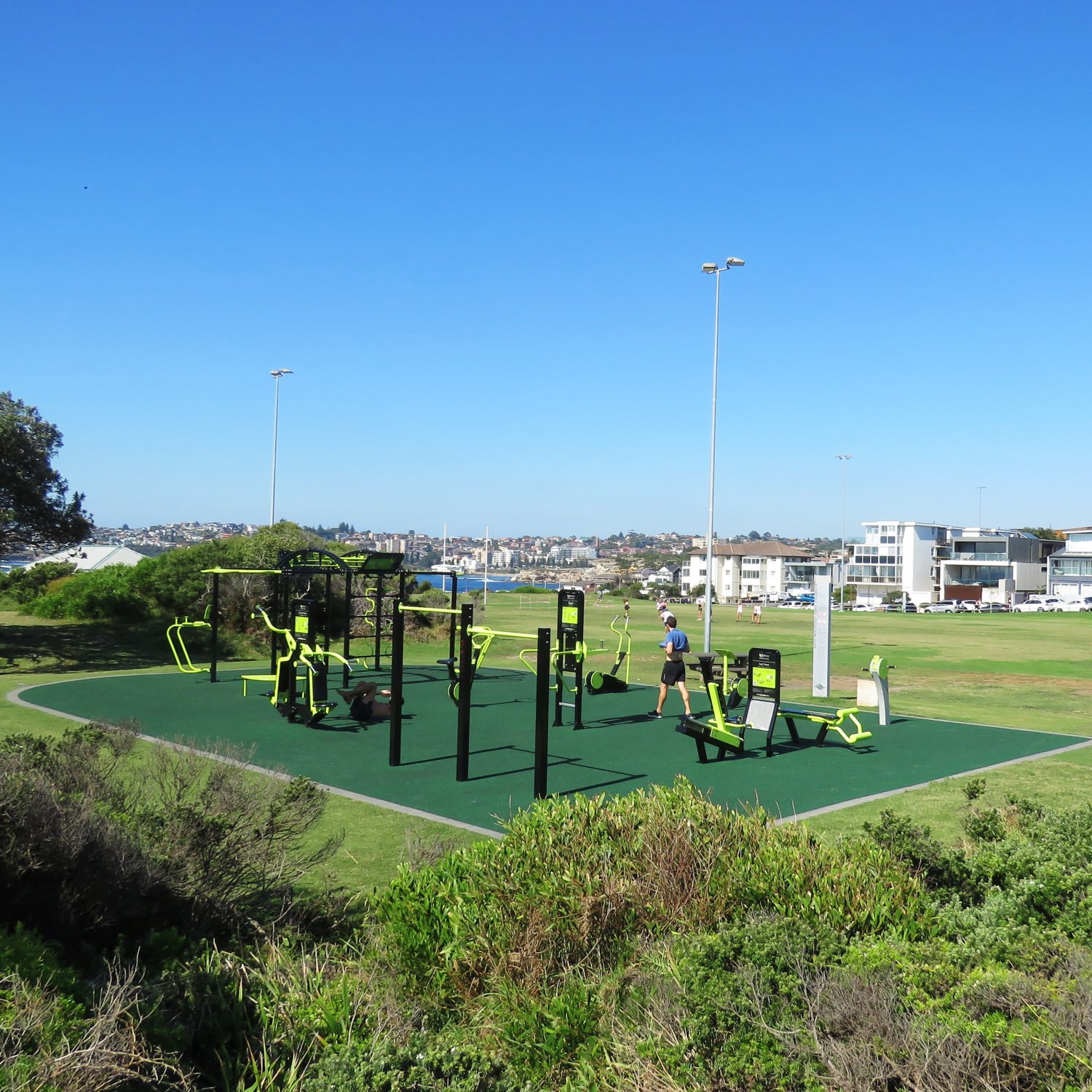 image of an outdoor public gym, along the Coogee-Bondi Coastal Walk