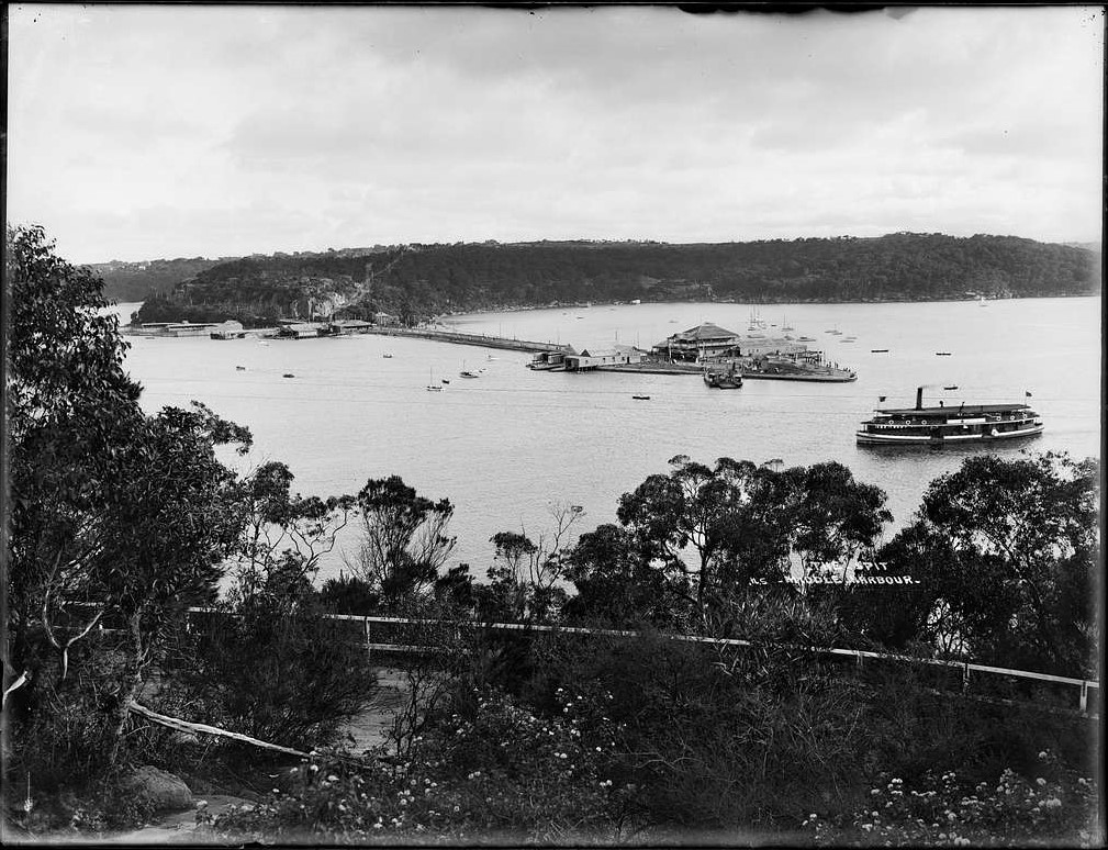 Sydney ferry LADY HAMPDEN at The Spit ca 1904 - Credit: Museum of Applied Arts & Sciences, Australia