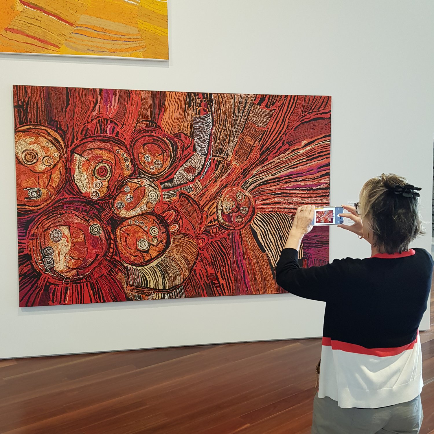 Image of Seven Sisters, by Nyunmiti Burton, 2020, at the Art Gallery of NSW