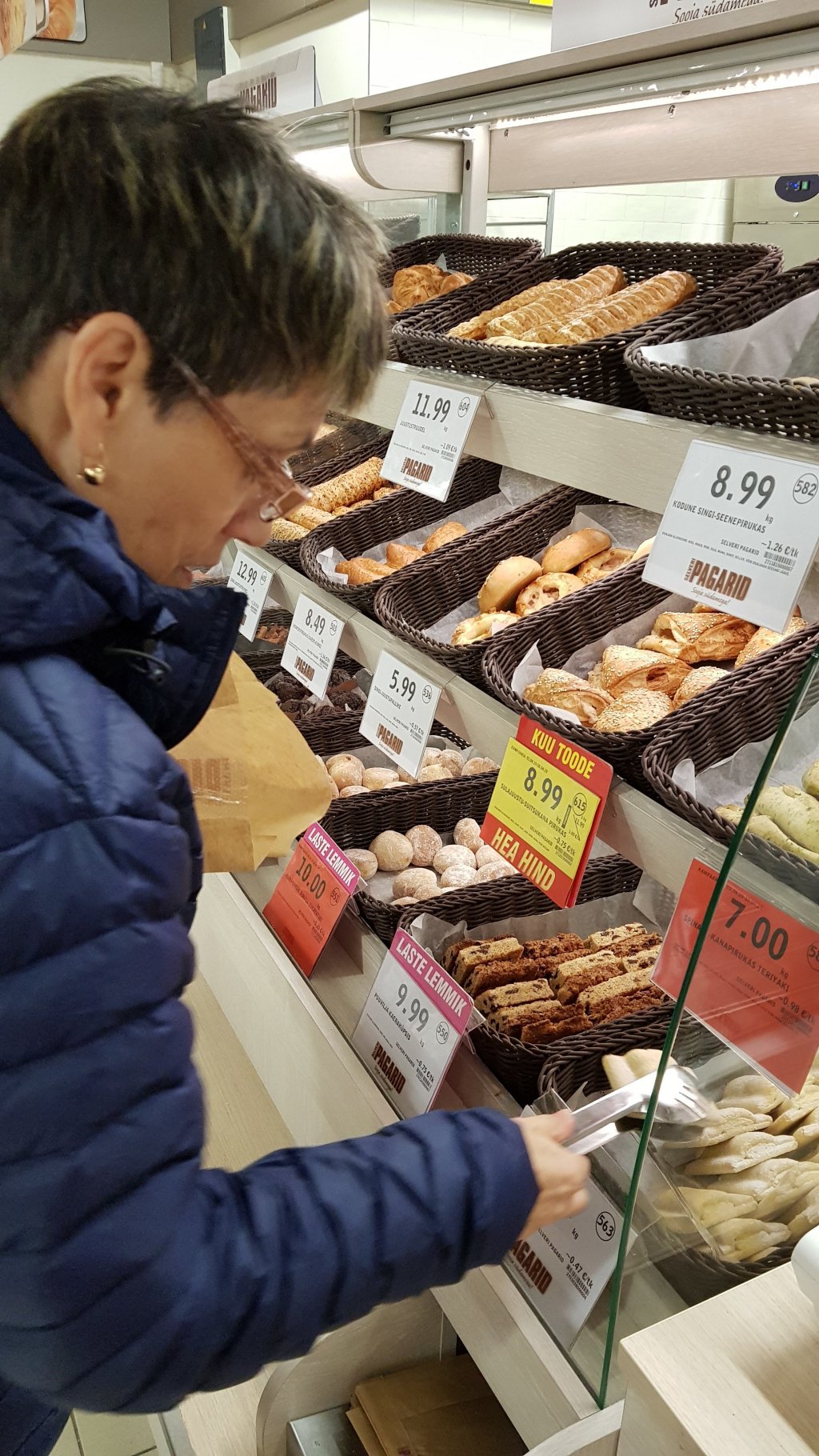 image of Marlene shopping for goodies in Tallinn – pastries, small cakes, all manner of treats