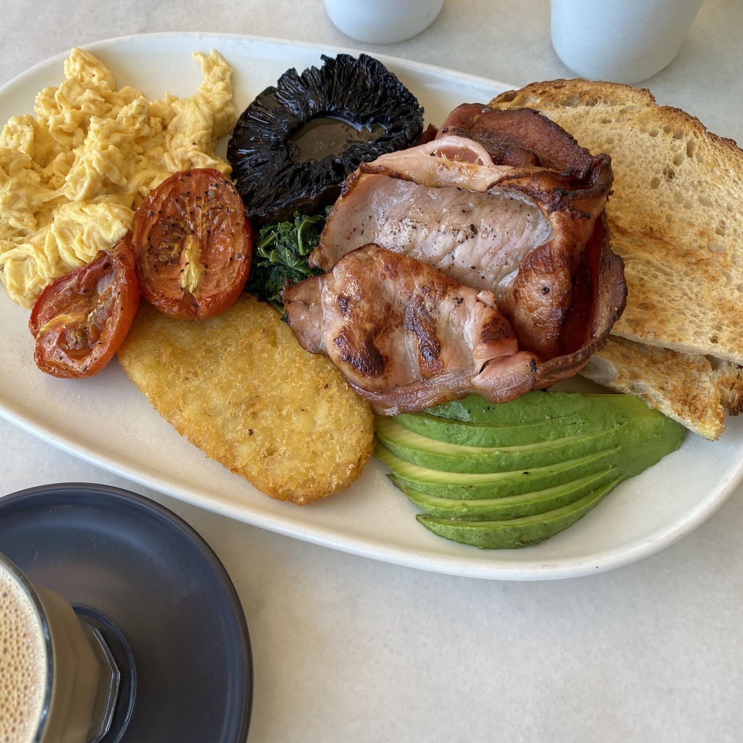 Image of a Saturday morning breakfast at Coogee Beach