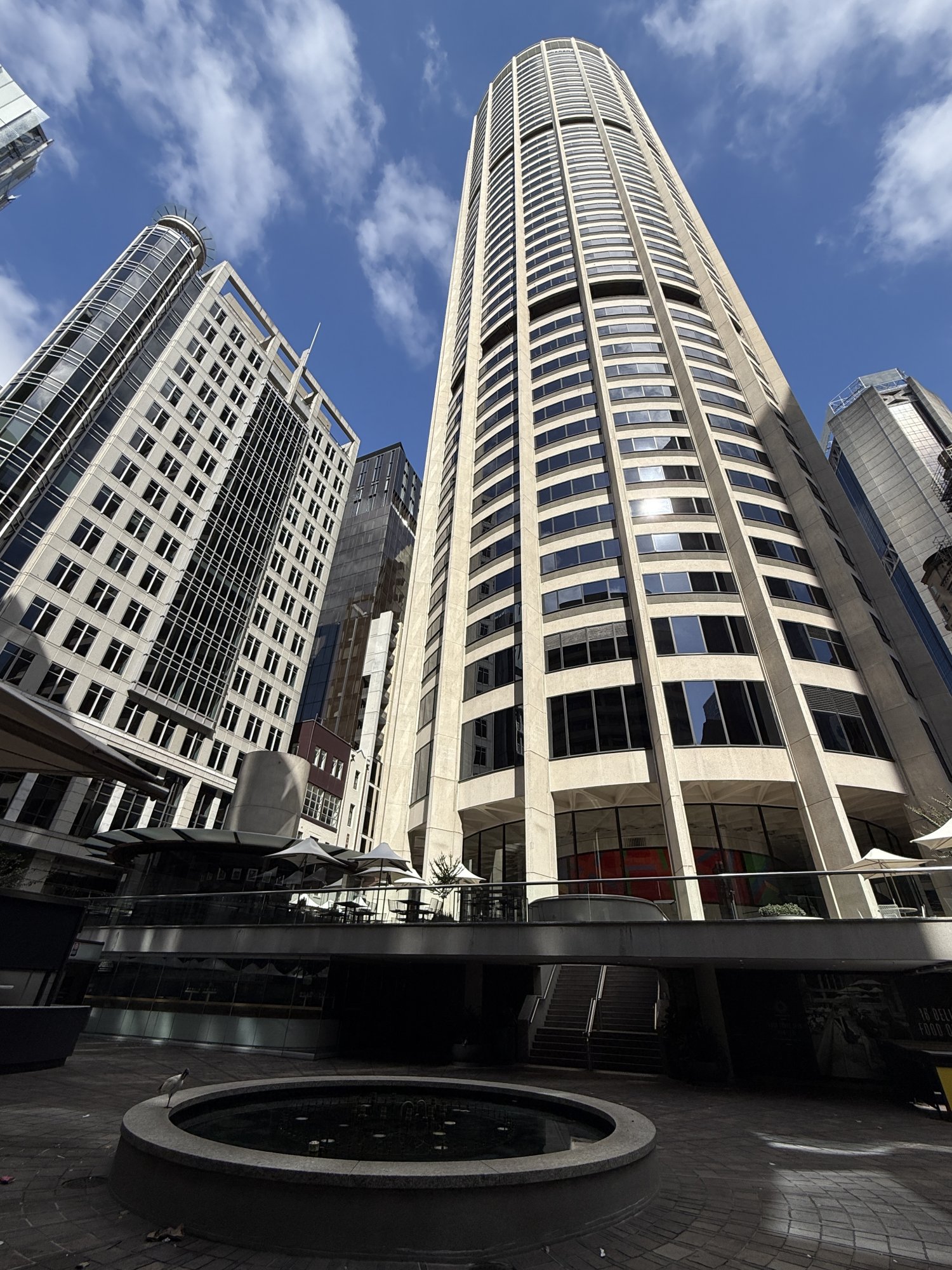 image of Australia Square Tower, viewed from beside the fountain above the old Tank Stream 