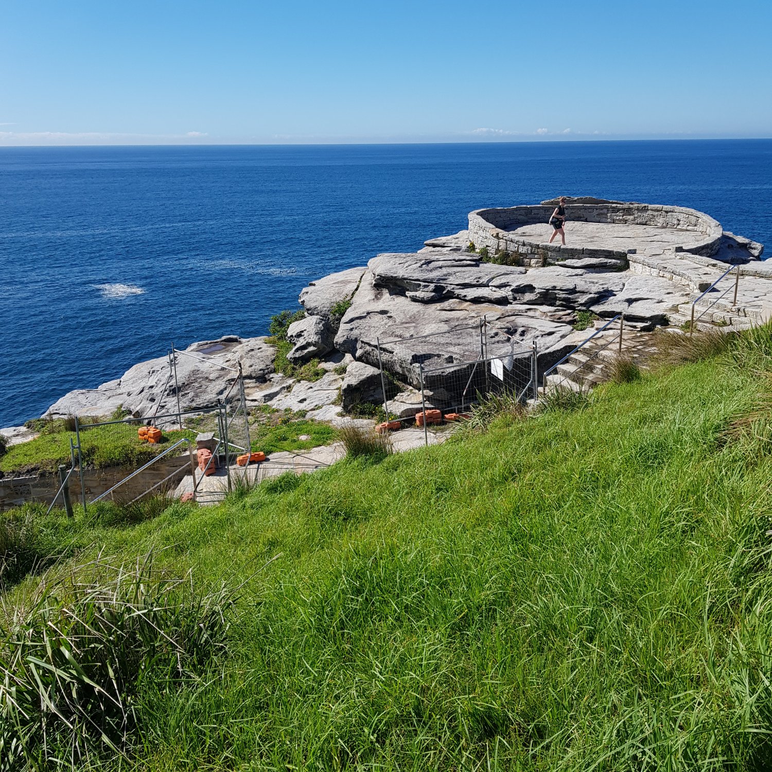 image showing the old coastal gun site, at Mackenzie’s Point near Tamarama 