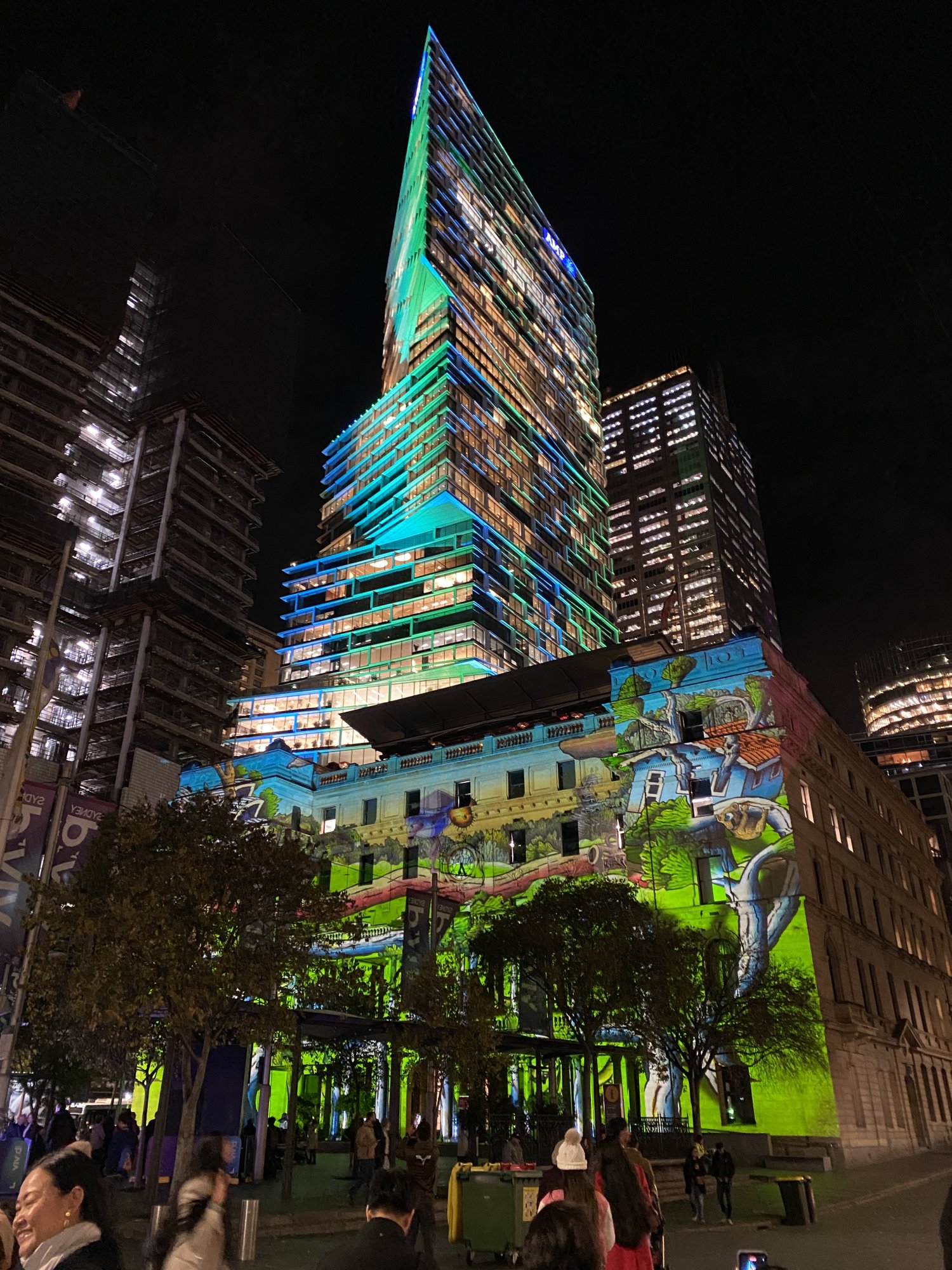 image showing light projections onto the Customs House and Quay Quarter Tower during the Vivid Light Festival