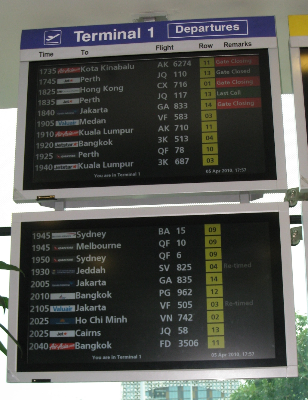 image showing the departures board at Changi International Airport, Singapore